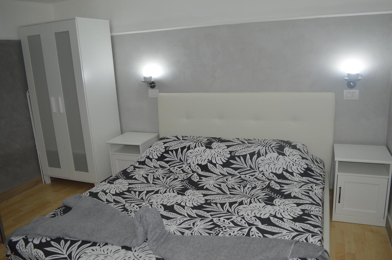 Petros Bed & Breakfast 3*